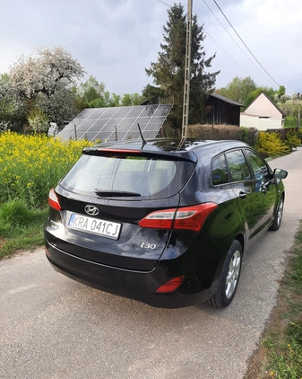 Hyundai I30 cena 39999 przebieg: 211000, rok produkcji 2016 z Pyrzyce małe 67